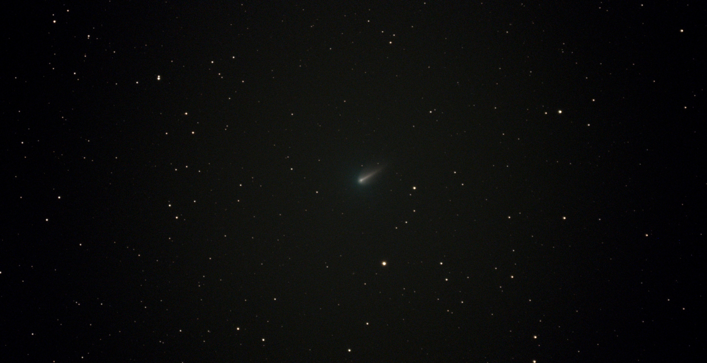 Comet 220P/McNaught viewed from my backyard with a Vespera 2 Telescope. Composite of 139 exposures (1390 sec). Straight out of the telescope image. Comet 220P/McNaught viewed from my backyard with a Vespera 2 Telescope. Composite of 139 exposures (1390 sec).