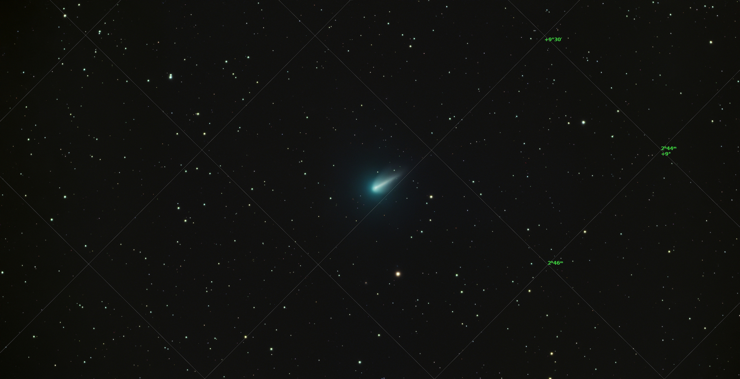 Comet 220P/McNaught viewed from my backyard with a Vespera 3 Telescope. Composite of 164 exposures (1640 sec). FOV (2.26° x 1.16°). Image processed with PixInsight (with added astro grid).